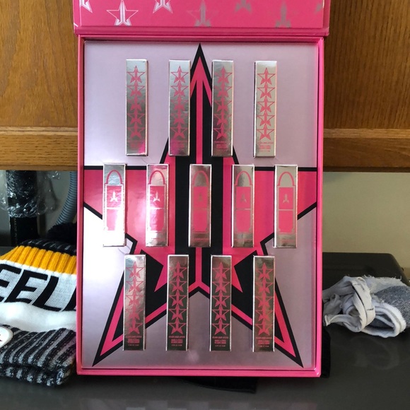 HOST PICK!!! — Limited Edition “Summer 2017 Vault” Lipstick Collection — JSC - Picture 2 of 4